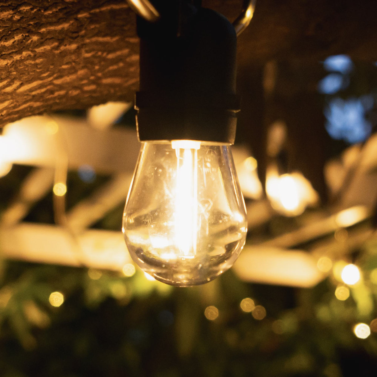 15m Solar Festoon Fairy String Lights with 15 LED Bulbs - LiquidLEDs™ - Festoon String