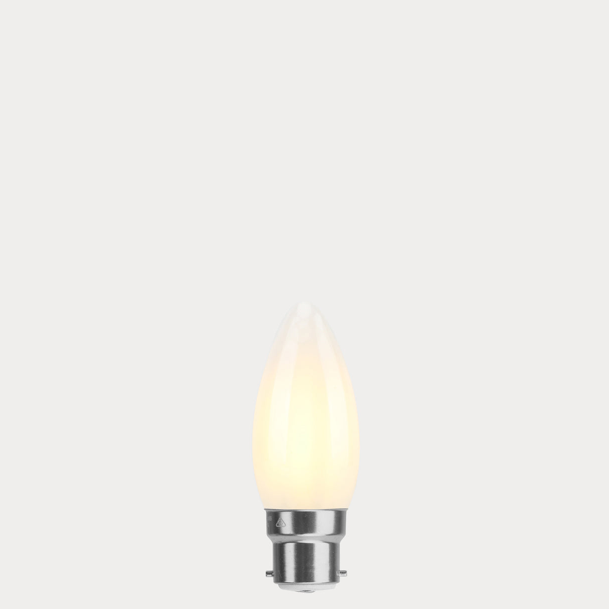Dulora 4W Candle LED Bulb B22 Frost in Warm White illuminated warm white 2700K diffused glow