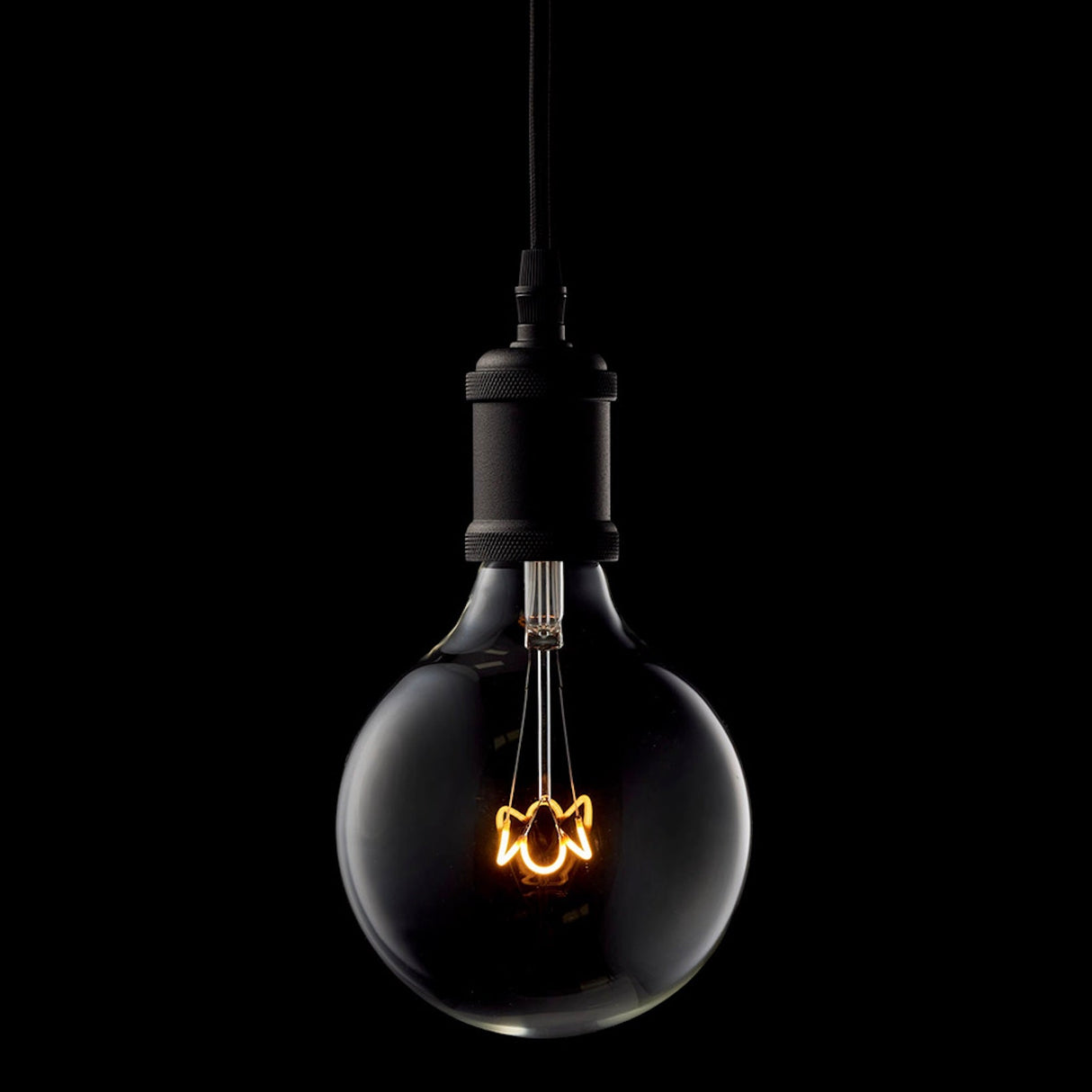 3W G125 LED Globe E27 in Extra Warm - LiquidLEDs™ - Globe Bulbs