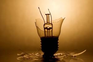 Disadvantages of Using Incandescent Bulbs